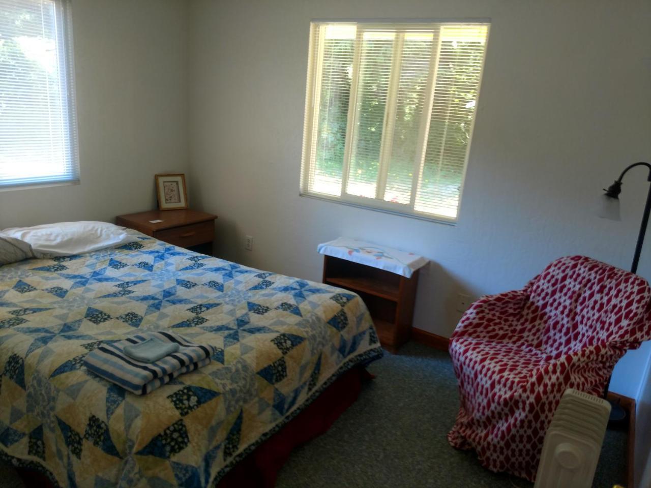 Lakeside Hostel&Guest House Crescent City Buitenkant foto