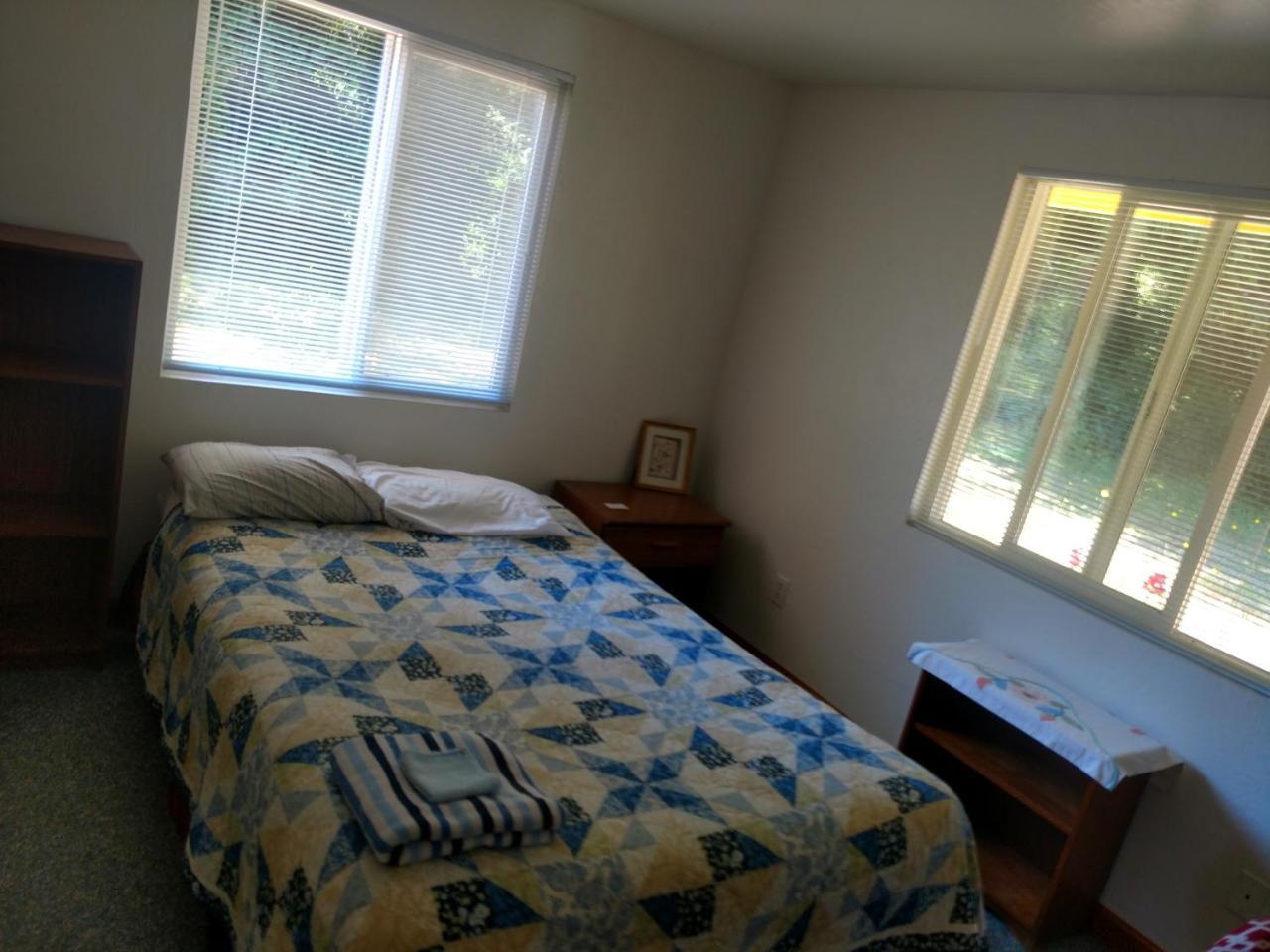 Lakeside Hostel&Guest House Crescent City Buitenkant foto